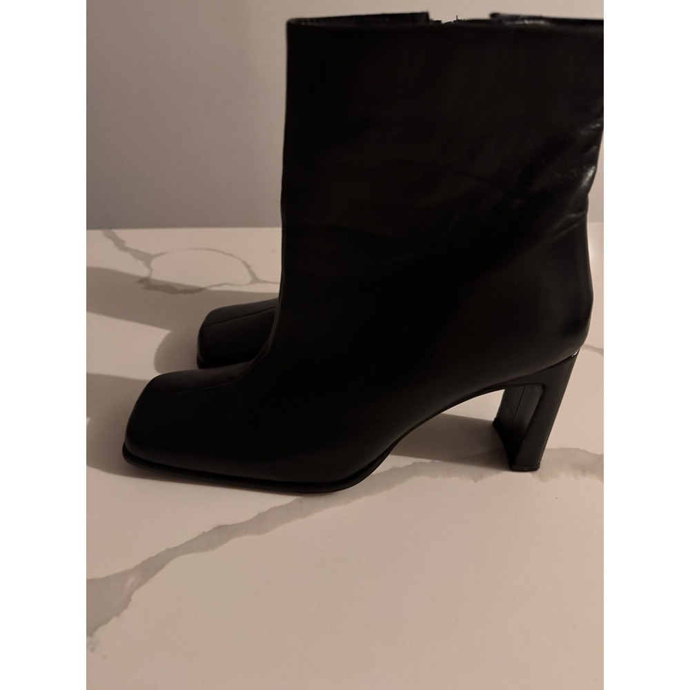 Nasty Gal Faux Black Patent Leather Chunky Heel Boot‎ Booties Size 7/40 Black